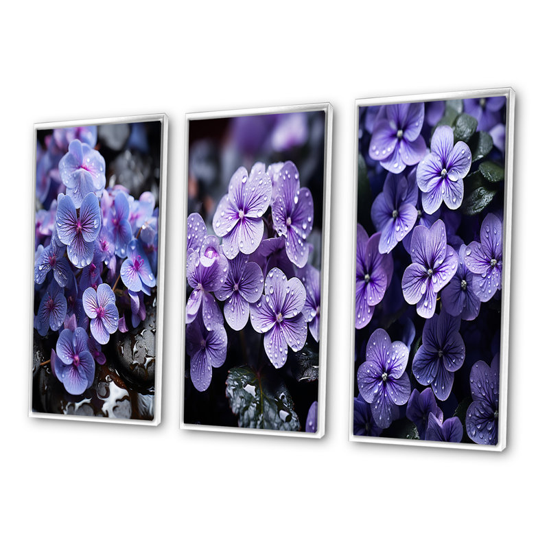 «Violets Whispering Photo», 3 pièces sur toile, Cadre blanc, H 20 po x l 36 po