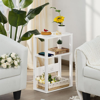 Ensemble de 2 petites tables d'appoint en bois à 3 niveaux avec station de charge - Table de chevet pour petits espaces, table de chevet mince avec ports USB et prises
