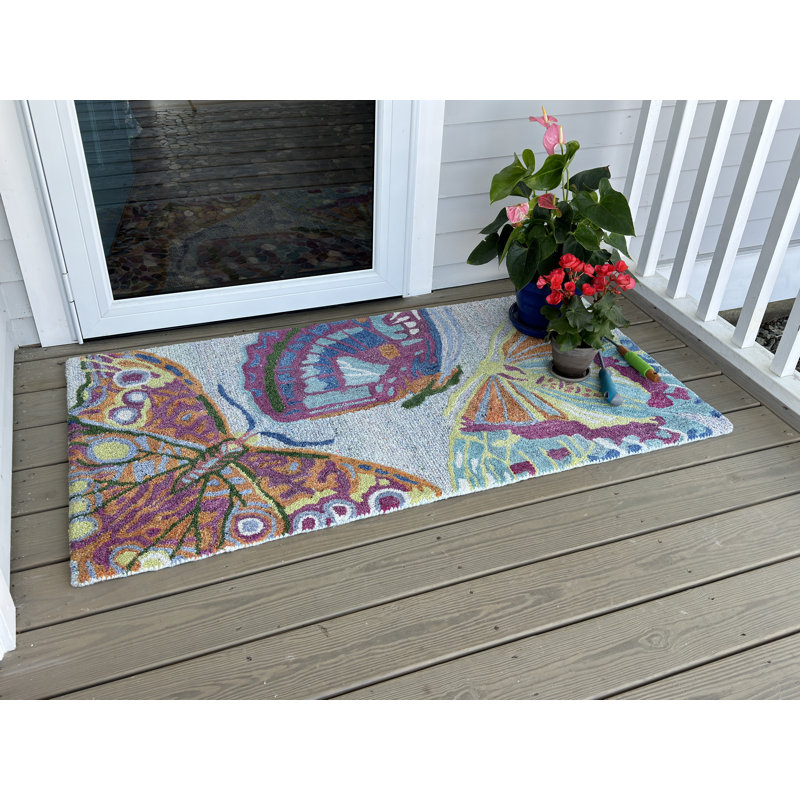 Flutter Butterfly Hand-Tufted Recycled Polyester Indoor/Outdoor Accent Rug, Runner 2'6" x 5'