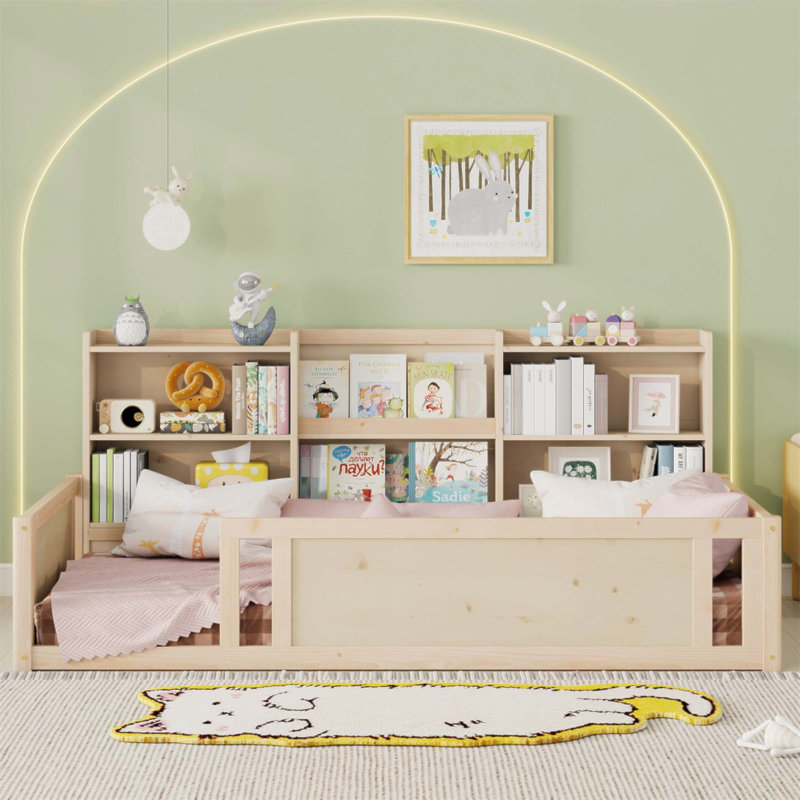 Lit plateforme simple en bois avec barrière de sécurité et tablettes de rangement latérales pratiques, base de lit pour enfant peu encombrante (sans matelas)