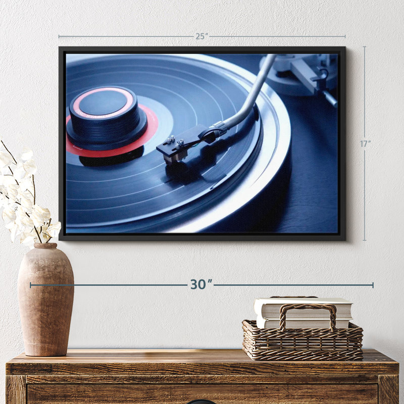Reproduction sur toile d'un tourne-disque bleu, H 17 po x l 25 po