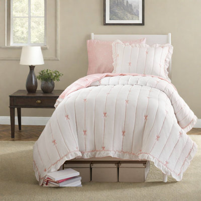 Charming Twin Quilt Bedding Set, Microfiber Embroidery Comfort, Romantic Bedroom Decor