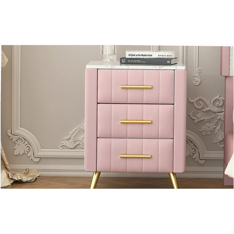 Table de chevet rembourrée en velours avec 3 tiroirs, pieds et poignées en métal, table de chevet à plateau marbré - rose