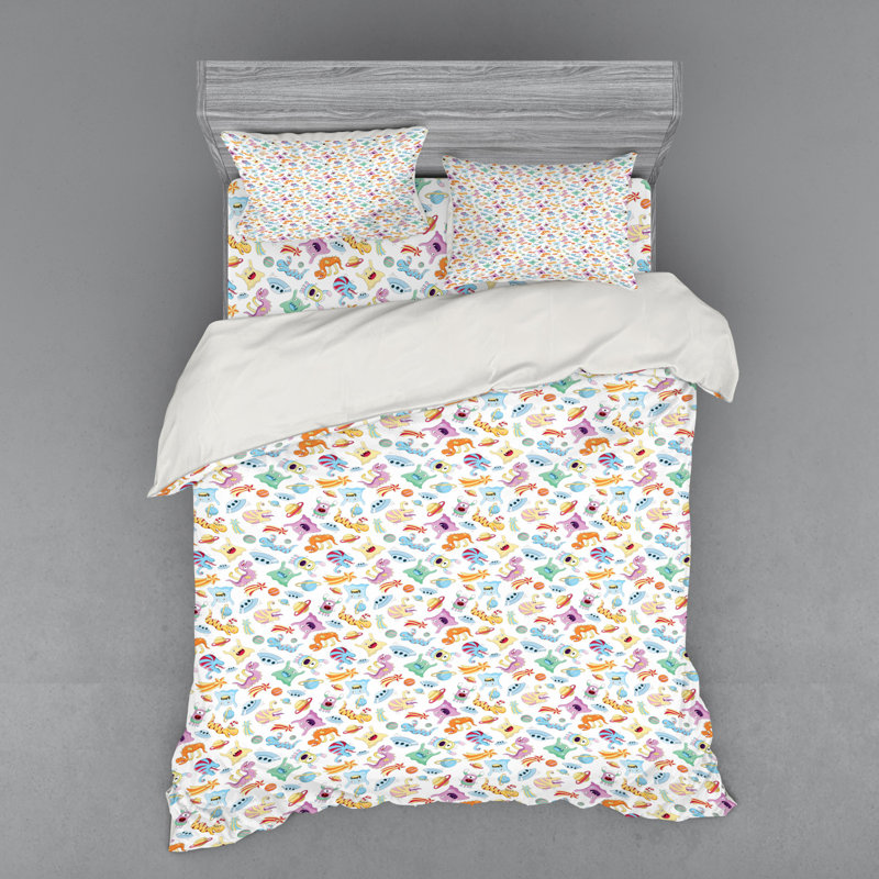Farmhouse / Country Polyester Duvet Cover, Queen Duvet Cover + 3 Additional Pieces