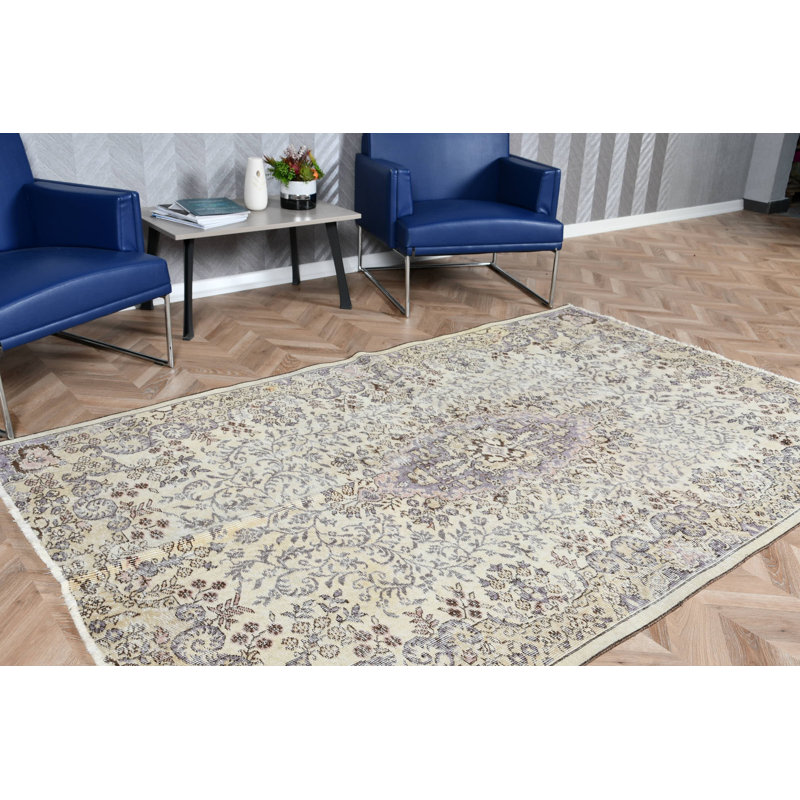 Tapis turc rétro tissé à la main de conception classique, idéal pour rehausser la beauté de tout espace de vie intérieur