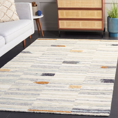 Kuljis Ebony Hand Tufted Wool/Cotton Abstract Rug in Ivory/Grey
