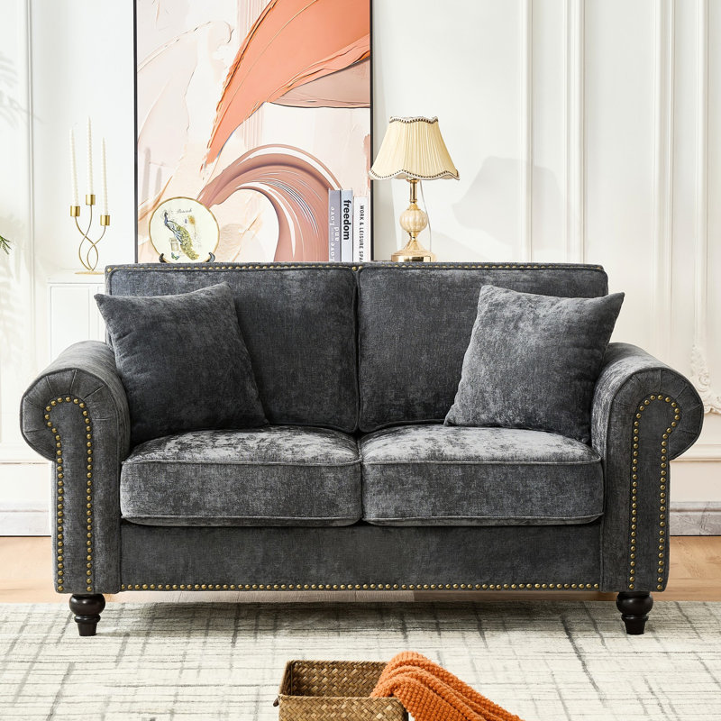 Canapé moderne gris 63 pouces avec accoudoirs arrondis, revêtement en chenille, pattes en bois et garniture cloutée, pieds solides, toucher velours doux 63 2