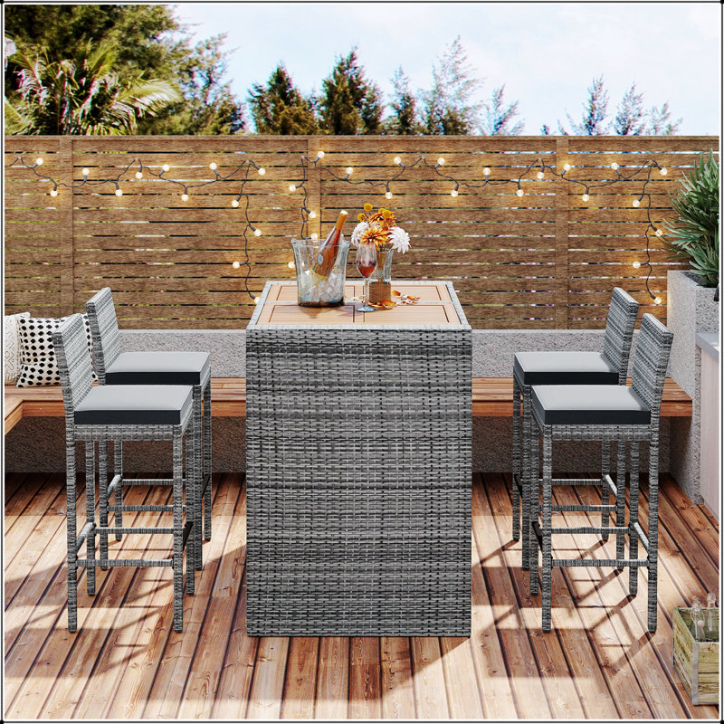 5-pieces Outdoor Patio Wicker Bar Set, Bar Height Chairs With Non-Slip Feet And Fixed Rope