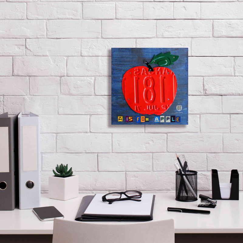 «Apple» par Design Turnpike, H 12 po x l 12 po x P 0,75 po