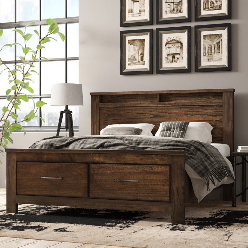 Ladarrien Platform Bed, Queen