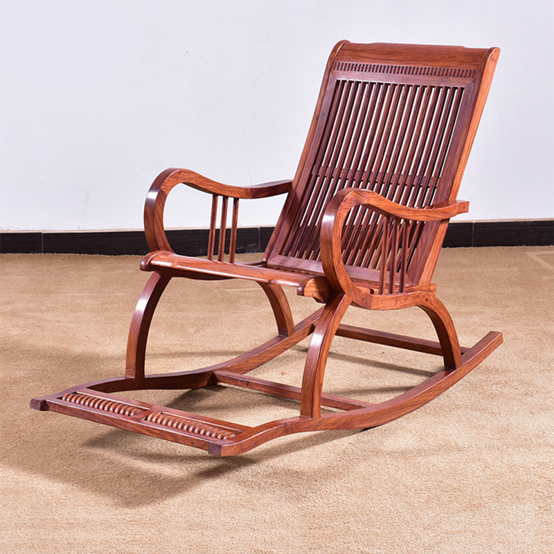 Chaise berçante en bois massif saine