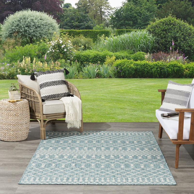 Robbs Rectangle Indoor/Outdoor Area Rug, Rectangle 4' x 6', Aqua/Blue