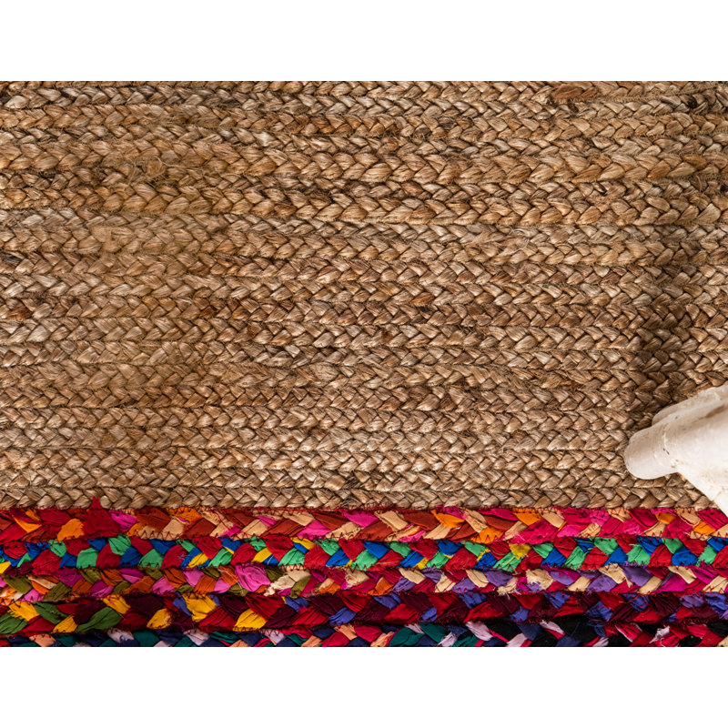 Tapis brun tressé à la main Jamal, Rectangle 6 pi 1 po x 9 pi