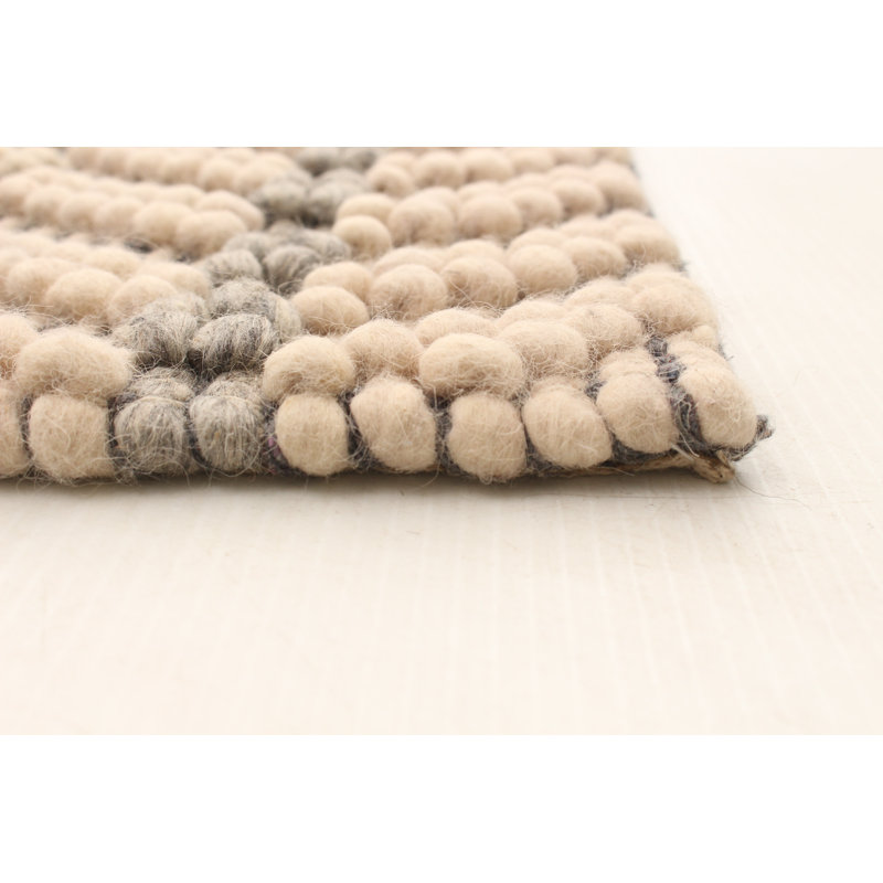 Tapis beige rectangulaire en laine tressé à la main Baltierra 5 pi 3 po x 7 pi 4 po Baltierra