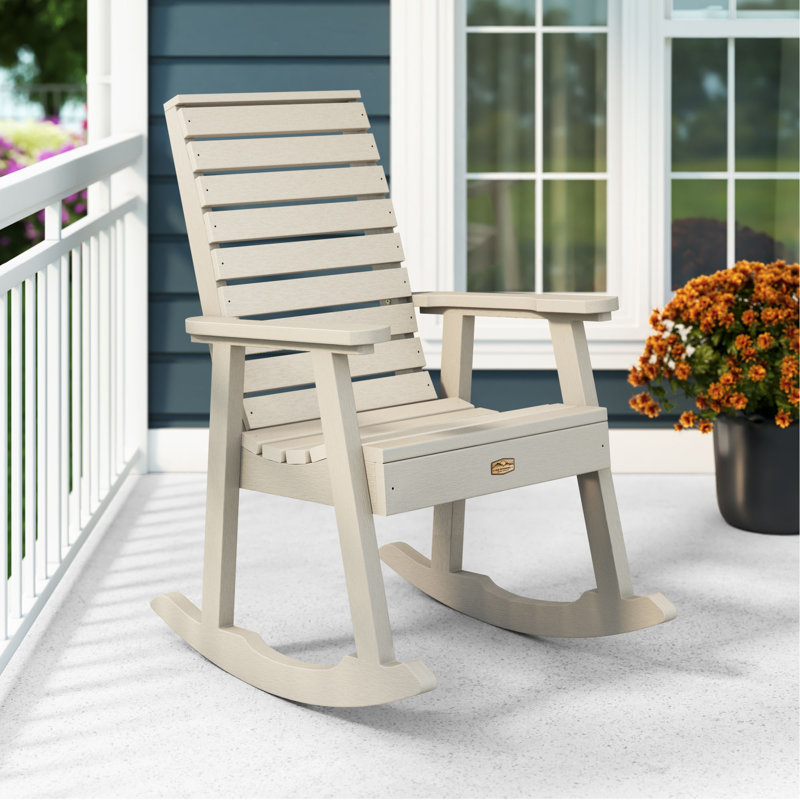 Chaise berçante en plastique Elisiah, Blanc délavé