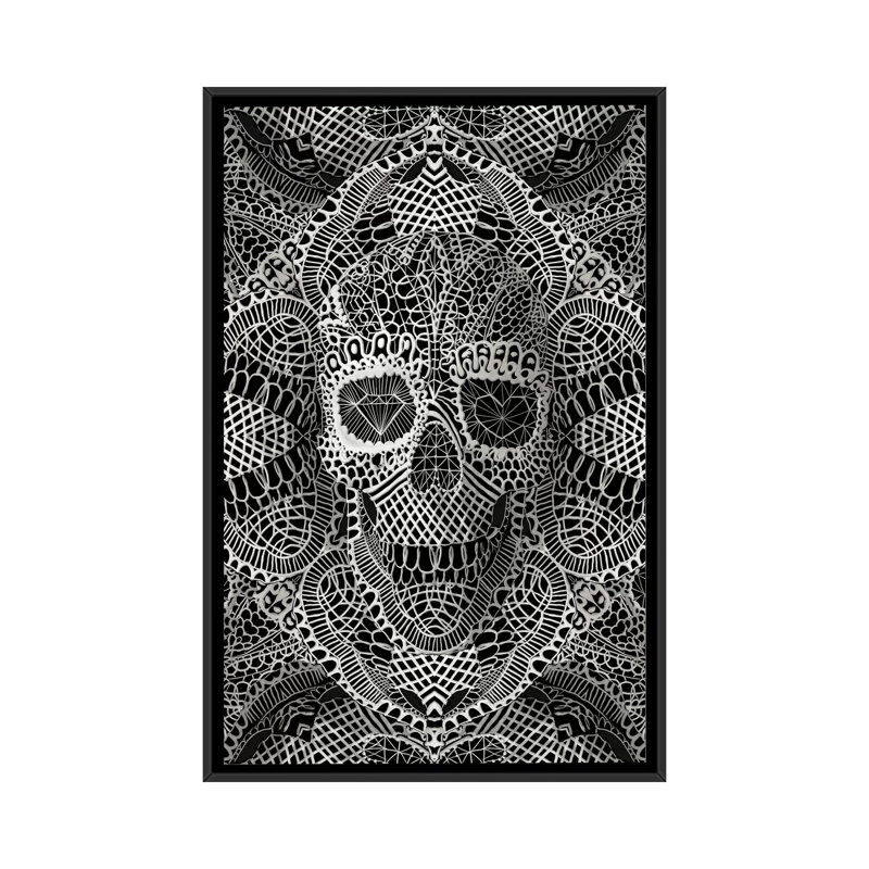 « dentelle de crâne » par ali gulec, impression sur toile tendue, H 26 po x l 18 po x P 1,5 po, Toile encadrée noire