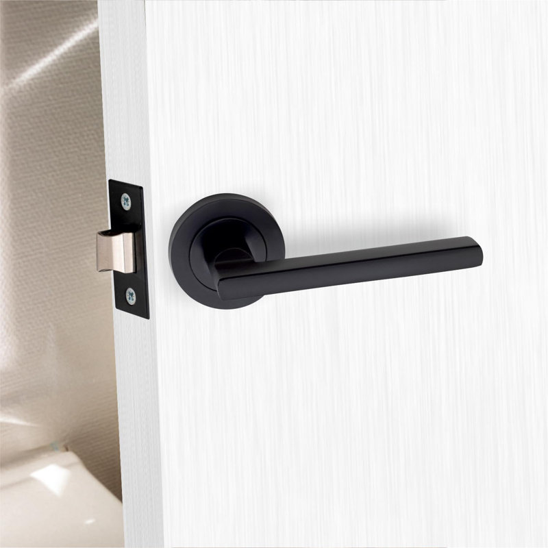  Leon Design Door Handles Set on Round Rose in Matt Black Finish with 64mm 3 Lever Mortise Lock and Key Hole