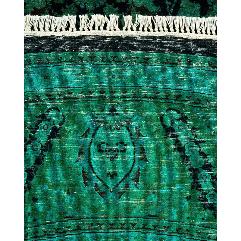 Tapis vert unique de 7 pi 1 po Yamit