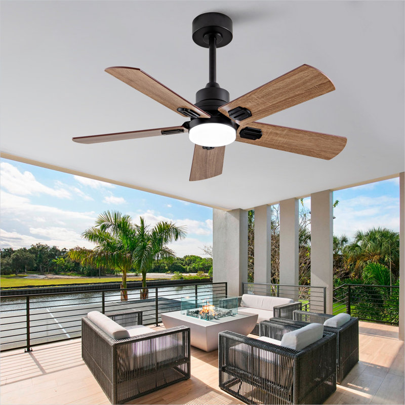 Ventilateur de plafond intérieur / extérieur de 42 pouces avec lumière DEL à intensité variable et télécommande, pales en bois massif de couleur noire, moteur à courant continu réversible à 6 vitesses