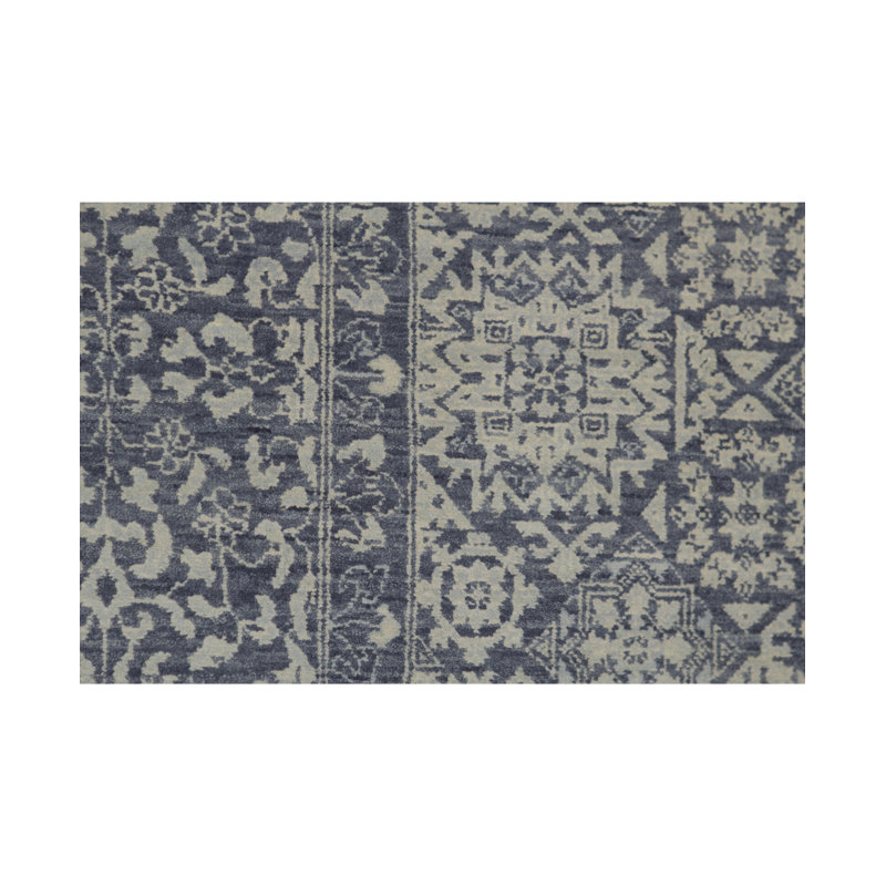 Signature Wool Oriental Area Rug