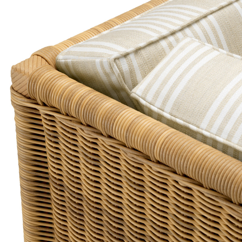 Hampton Outdoor Lounge Chair