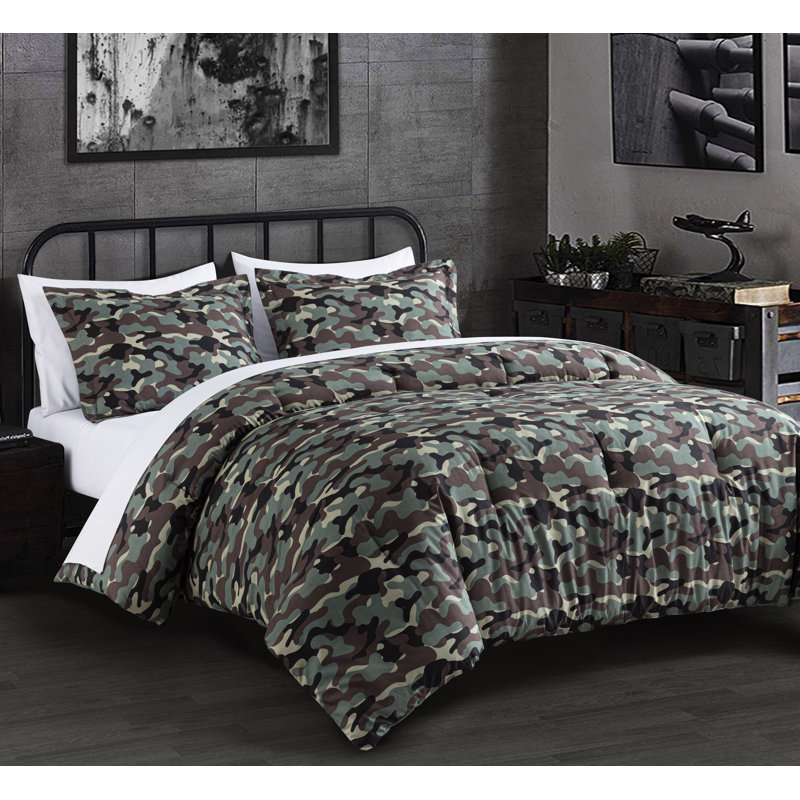 Camouflage Printed Microfiber Reversible 3 Piece Comforter Set, Twin Comforter + 1 Standard Sham, Green