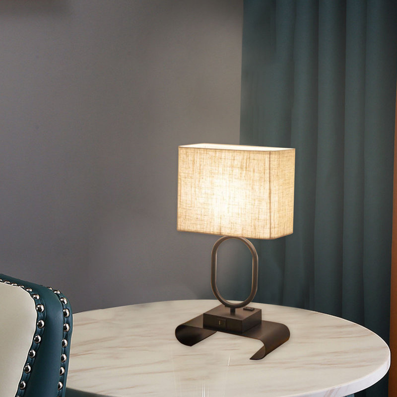 Lampe de chevet veilleuse avec 2 ports de charge USB et 2 prises de courant alternatif avec abat-jour en lin pour le salon, la chambre, le bureau, la lecture