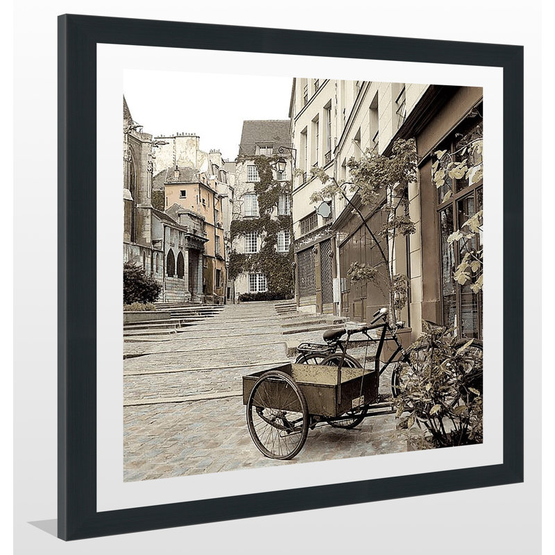 « marais bicycle » par alan blaustein,, reproduction de photo encadrée, H 27,5 po x l 27,5 po x P 0,75 po