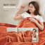 Couverture légère en duvet synthétique avec bordure en satin -21365934-111300865