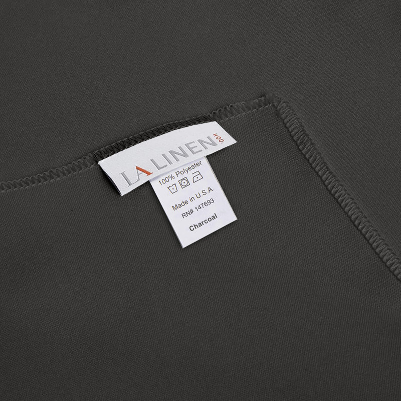 Nappe rectangulaire en polyester résistante aux taches Fisher, Gris anthracite, 108 po x 60 po
