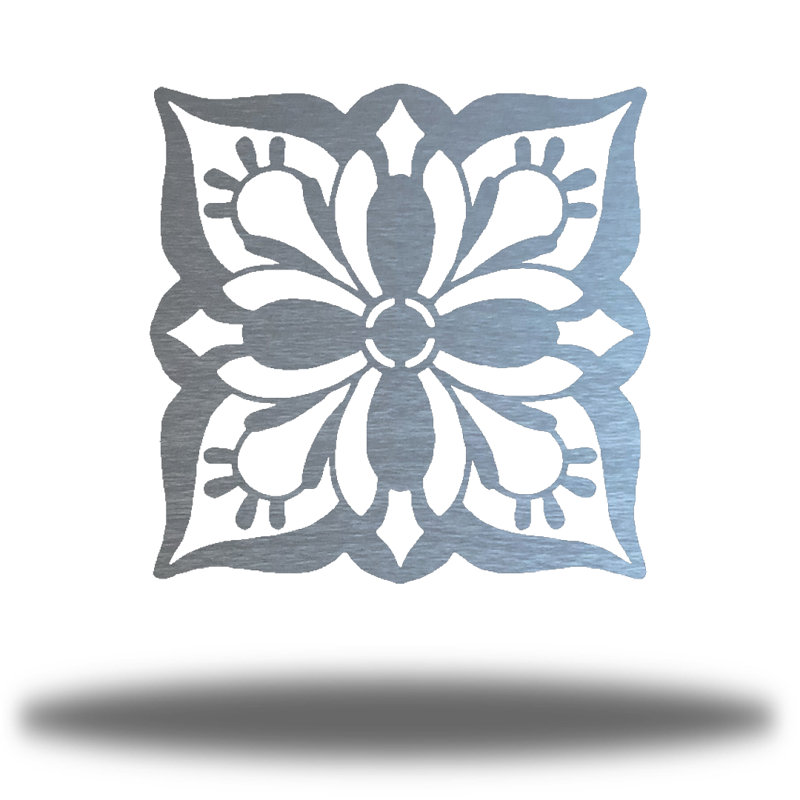 Décoration murale mandala Blossom, H 36 po x l 36 po x P 0,06 po, Argent