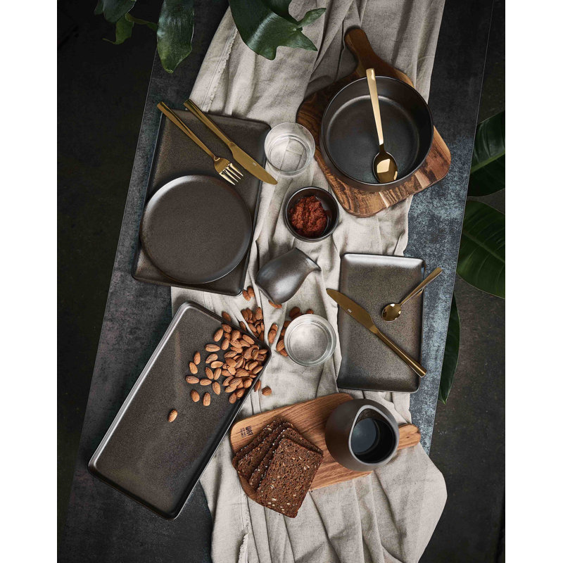 Borton Dinner Plate, Brown