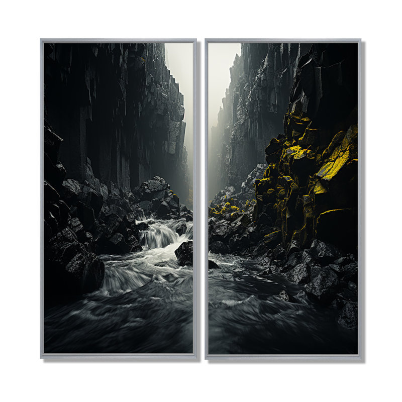 Chute d'eau dynamique - 2 panneaux muraux traditionnels gris, 40" H x 40" W, Impression encadrée flottante, Silver