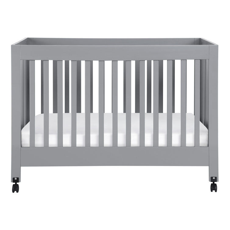 Maki 2-in-1 Convertible Portable Crib