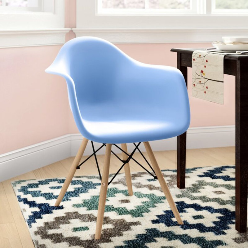 Chaise avec accoudoirs, Bleu clair/ naturel