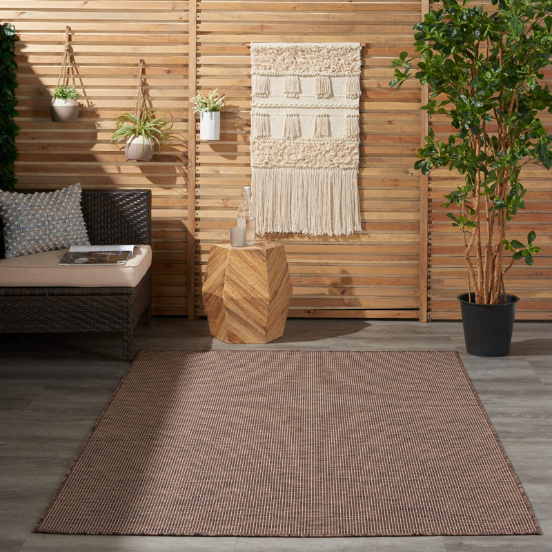 Lillehammer Solid Indoor/Outdoor Area Rug, Rectangle 4' x 6', Brown