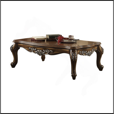 Antique Oak Coffee Table With Queen Anne Legs And Intricate Scalloped Wood Top