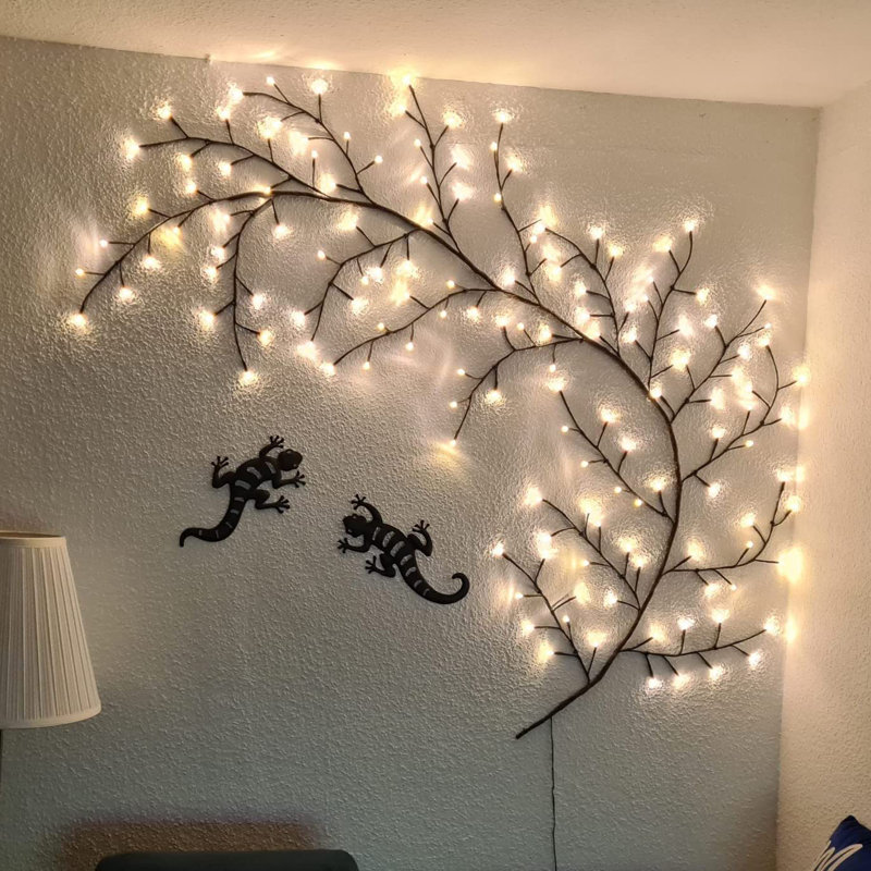 Anjenette LED Lighted Trees & Branches