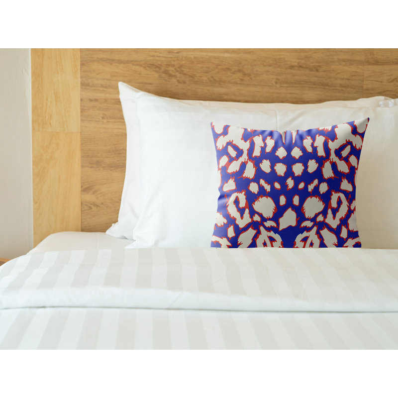 Coussin Kama, Flamme patriote, 16 po x 16 po