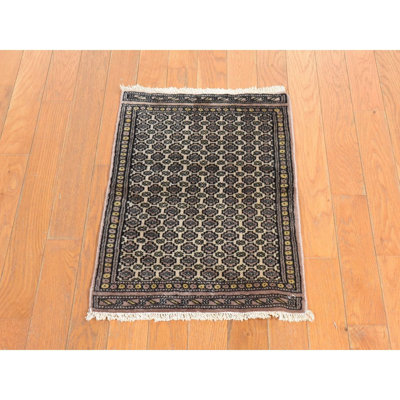 Tapis oriental en mousseline de soie 1 pi 6 po x 2 pi 2 po, motif répétitif bokara noué à la main 100% laine
