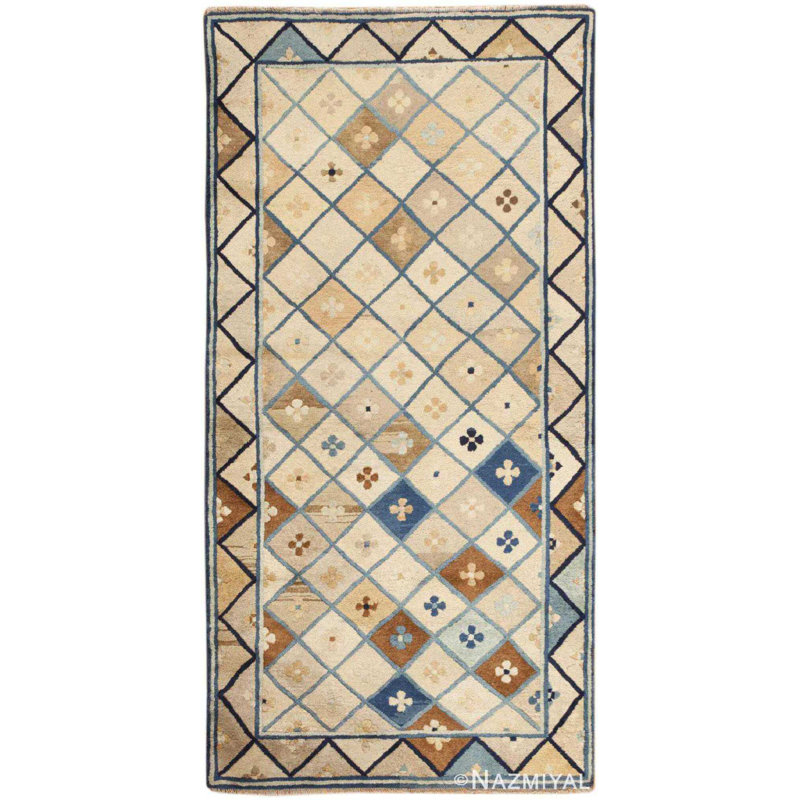 Tapis chinois antique à couleur douce et douce
