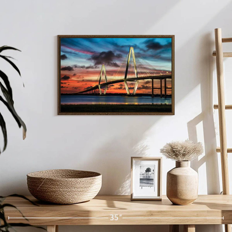 Le pont Ravenel à Charleston, 19 po x 13 po, Cadre flottant noyer