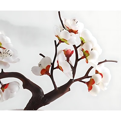 Arrangement de fleurs de prunier
