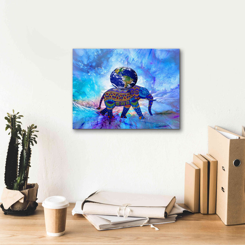 «Earth On Elephant» par Ata Alishahi, H 12 po x l 16 po x P 0,75 po