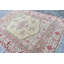Tapis traditionnel turc traditionnel au motif multicolore magnifiquement tissé, parfait pour rehausser l'esthétique de tout salon ou chambre à coucher
