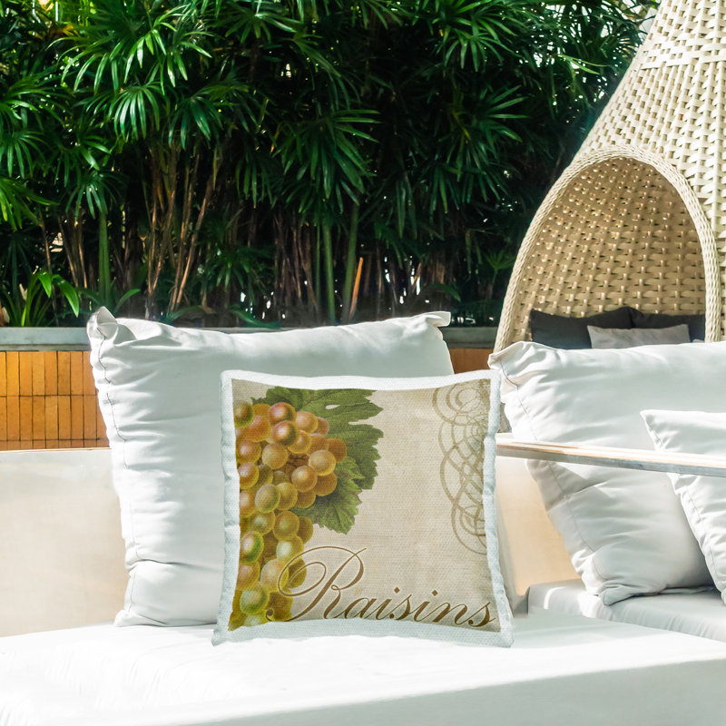 Coussin décoratif d'extérieur vintage imprimé raisins français par Sasha