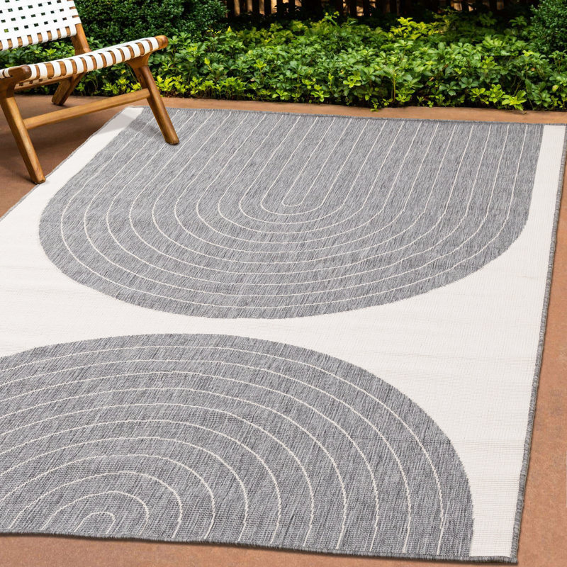 Tapis extérieur réversible à motif géométrique blanc et gris Arches, Rectangle 5 pi 3 po x 7 pi 7 po