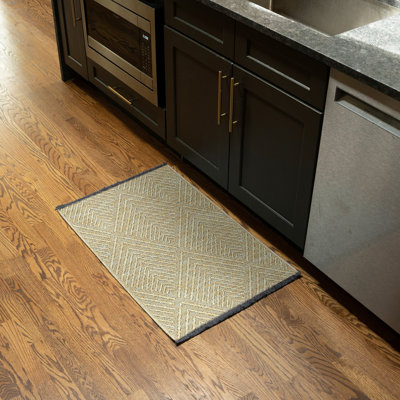 Tapis vert lavable en machine Breneisha