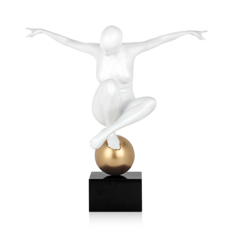 People Statue, Gold/White