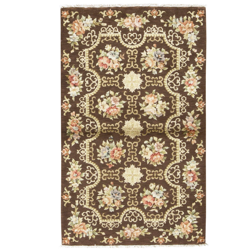 Tapis brun noué à la main de haute qualité